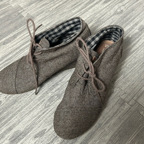 Tom’s Wedge Herringbone Brown Lace up Size 8.5 - Picture 2 of 6